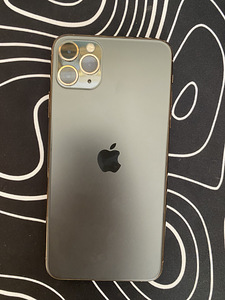 iPhone 11 Pro Max (2 foto / 6)