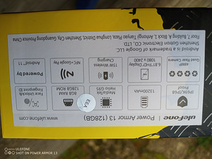 Vastupidav Android telefon IP69 (7 foto / 8)