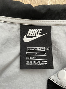 NIKE STANDARD FIT tuulejope suurus S, pikkus 128-137CM (3 foto / 4)