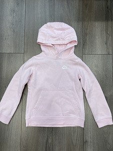 NIKE pusa (fliis) Pikkus 122-128 (1 foto / 2)