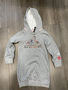 ADIDAS kapuutsiga pusa, pikkus 116 cm (1 foto / 2)