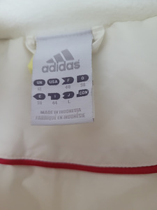 Пуховик Adidas (3 фото из 4)