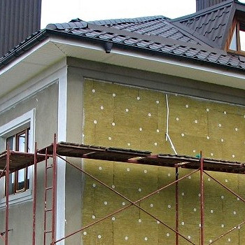 Reikalingi fasadininkai šlapiam fasadui Estijoje.