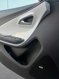 Opel Ampera (12 фото из 13)