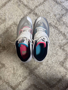 NIKE KYRIE FLYTRAP III (5 foto / 5)