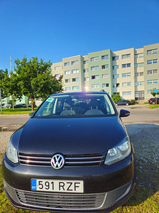 Volkswagen Touran (1 foto / 9)