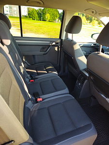 Volkswagen Touran (3 foto / 9)