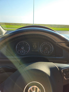 Volkswagen Touran (4 foto / 9)