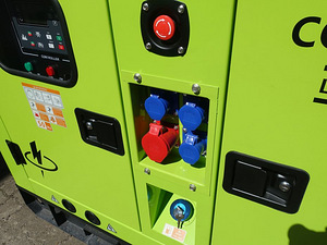 Generaator 37.5KVA, 3 fas, 230/400V (3 foto / 7)