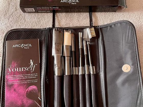 Professionaalne meigipintslite komplekt Arcancil Paris