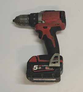 Akutrell Milwauke M18 ilma mudeli + aku 5.0Ah (1 foto / 4)