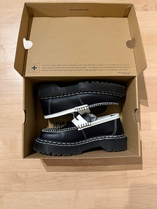 Dr. Martens Loafers (1 foto / 3)