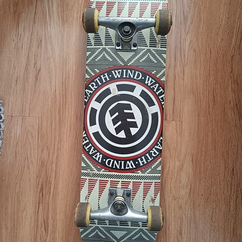 Element Complete skateboard