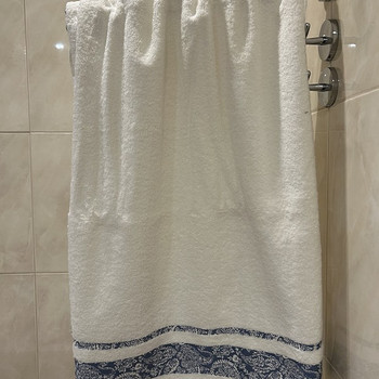 Froteerätik suurusega 70/130 cm.