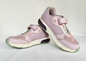 Светящиеся кроссовки Geox (4 фото из 6)