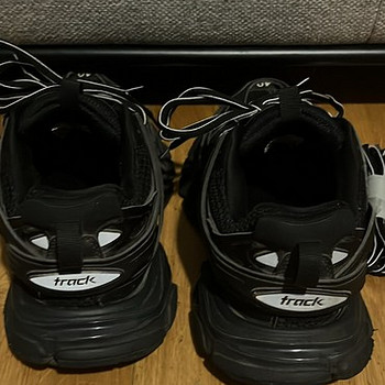 Balenciaga track black