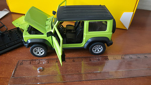 Suzuki Jimny 1:32 (2 фото из 4)