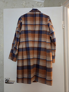 Пальто (2 фото из 2)