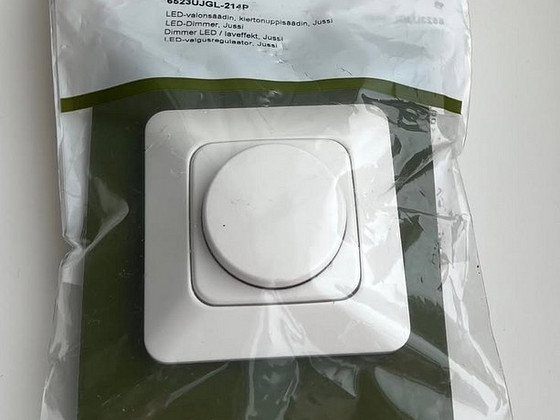ABB Led Regulator 2-100va 6523ujgl-214p