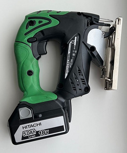 Hitachi Lock Saw CJ18DSL + 5.0Ah 18 V (ilma laadijata) (1 foto / 2)
