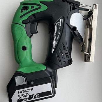 Hitachi Lock Saw CJ18DSL + 5.0Ah 18 V (ilma laadijata)
