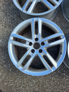Müüa Audi veljed 4g0601025bl r18 5/112 (6 foto / 10)