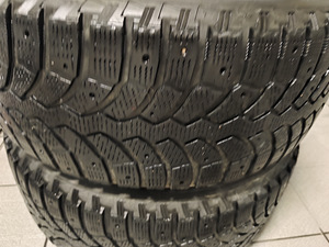 Bridgestone Blizzak 225/55/16 5.5 mm (1 foto / 5)