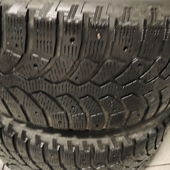 Bridgestone Blizzak 225/55/16 5.5 mm