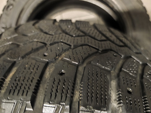 Bridgestone Blizzak 225/55/16 5.5 mm (2 foto / 5)