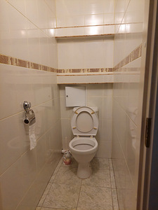 Kangelaste prospekt 10, Pähklimäe, Narva, Ida-Virumaa (7 foto / 11)