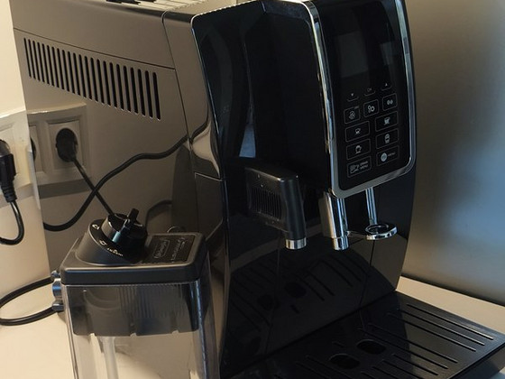 De'Longhi Fully automatic coffee machine ECAM350.55.B
