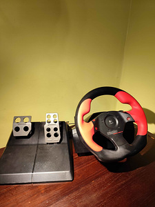 Logitech WingMan Formula Force GP руль + педали протестированы (2 фото из 5)