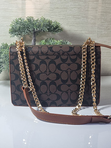 Сумка COACH (2 фото из 4)