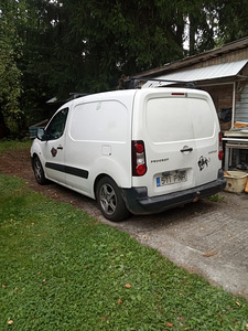 Auto (5 foto / 7)