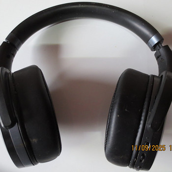 SENNHEISER HD 440