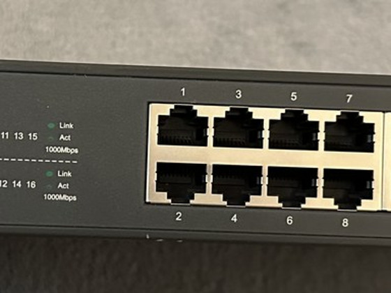 Tp link TL-SG1016D 16 port