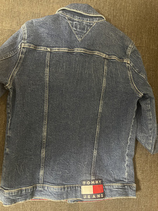 Куртка Tommy Hilfiger из денима, размер M (3 фото из 3)