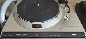 Проигрыватель Denon DP-30L (1 фото из 3)