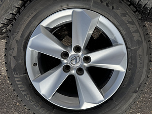 17" оригинальные диски Lexus NX 5x114,3 + зимние шины 7-8мм (2 фото из 10)