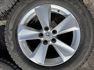 17" оригинальные диски Lexus NX 5x114,3 + зимние шины 7-8мм (4 фото из 10)