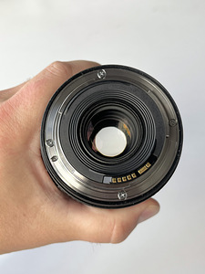 Canon EF 16 - 35mm f4 (3 фото из 3)