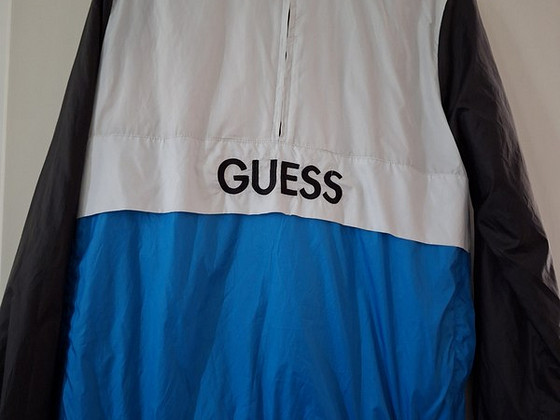 Ветровка " Guess"