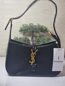 Сумка YSL (1 фото из 3)