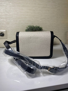 Сумка CELINE PARIS (2 фото из 4)