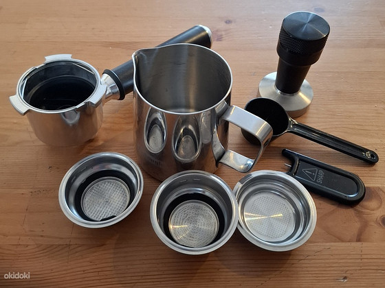 Kohvimasina komplekt DeLonghi Dedica