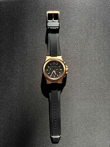 Часы Michael Kors (2 фото из 9)