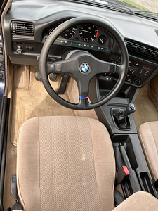 MÜÜA BMW 324td (4 foto / 15)