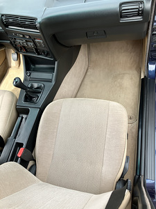MÜÜA BMW 324td (13 foto / 15)
