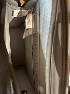 Как новый рюкзак Alison Medium Lotus Black (3 фото из 3)