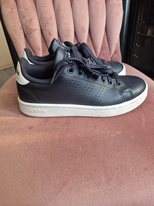 Кроссовки Adidas 36 (1 фото из 5)